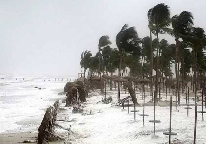 আবহাওয়ার কোন সংকেত কী বোঝায়