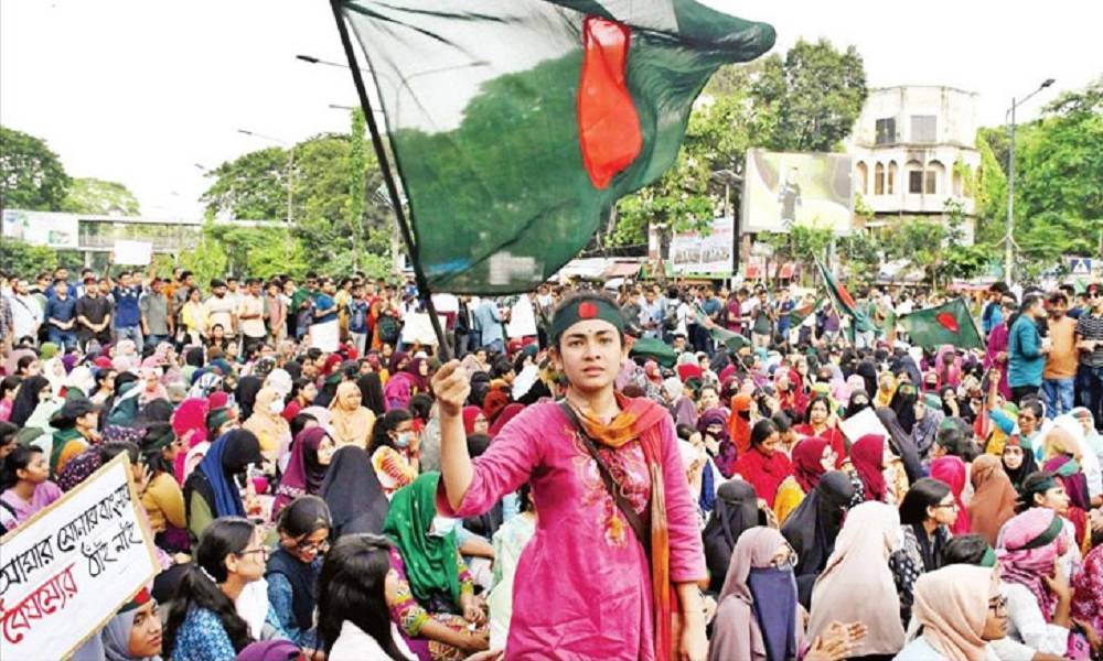 কোটাবিরোধী আন্দোলনে সড়ক-মহাসড়কে অচলাবস্থা; কঠোর আন্দোলনের প্রস্তুতি