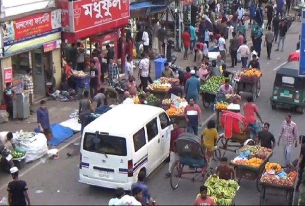 আজ থেকে সিলেটে ফুটপাত-সড়কে বসতে পারবে না হকার